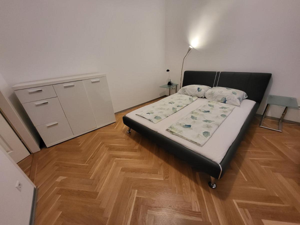 Cozynite Premium Apartment Hundertwasser Viena Exterior foto